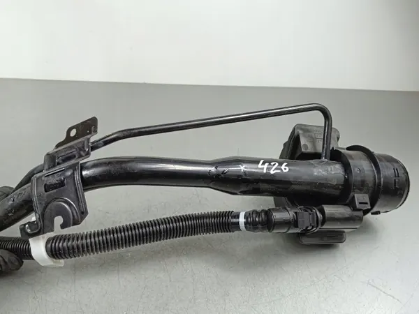 Subaru Forester Tankstutzen OEM 42072FN010 image 5