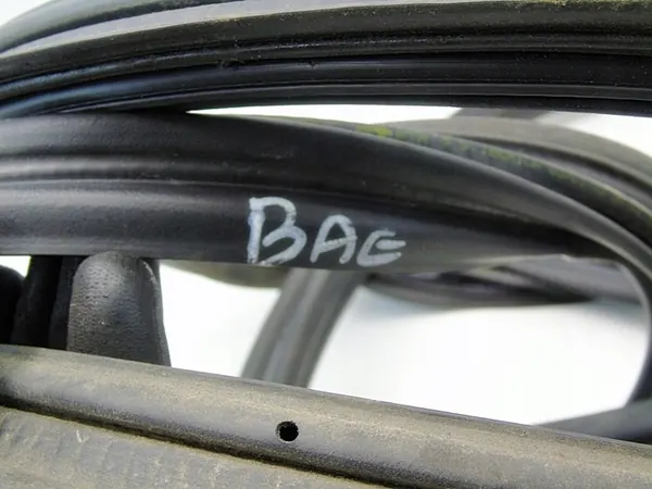 Joint de hayon Nissan Almera Tino 2002 image 5