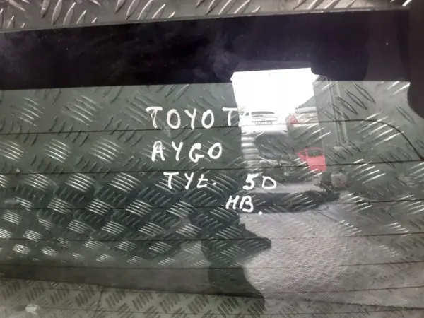 Toyota Aygo Achterruit OEM SZYBA TYLNA TOYOTA AYGO image 3