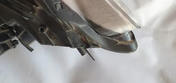 Peugeot OE 9675138980 faro derecho image 3