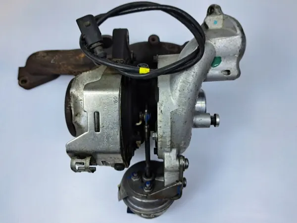 Turbocompressor usado OEM 03L253010F VW 2.0 TDI image 3