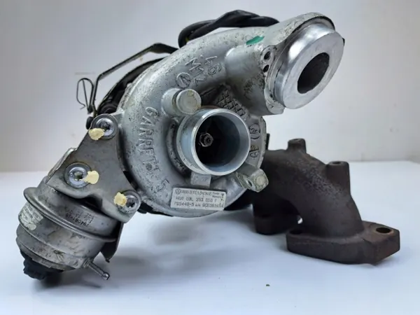 Turbocompressor usado OEM 03L253010F VW 2.0 TDI image 4