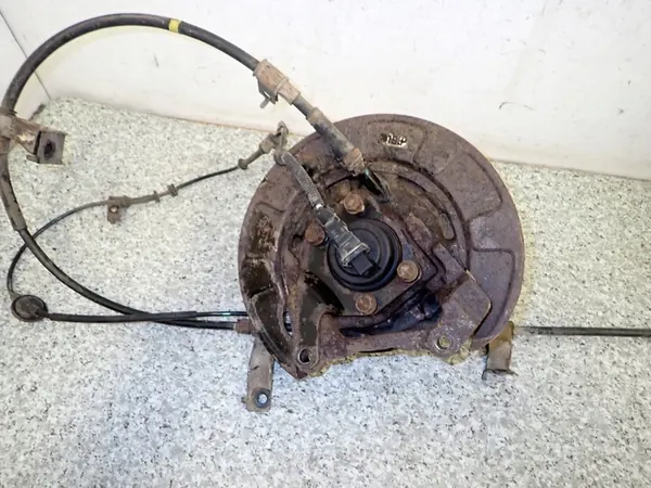 Plaque d'ancrage arrière gauche HYUNDAI i20 08-12 image 5