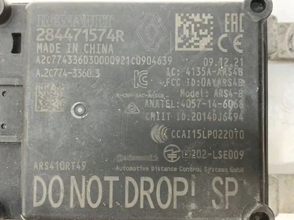 Soporte sensor radar OEM 284471574R Renault Arkana image 5