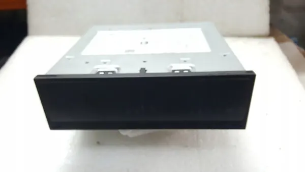 Skoda Octavia IV Radio OEM 5E3035816P - Begagnad image 5
