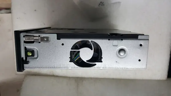 Skoda Octavia IV Radio OEM 5E3035816P - Begagnad image 9