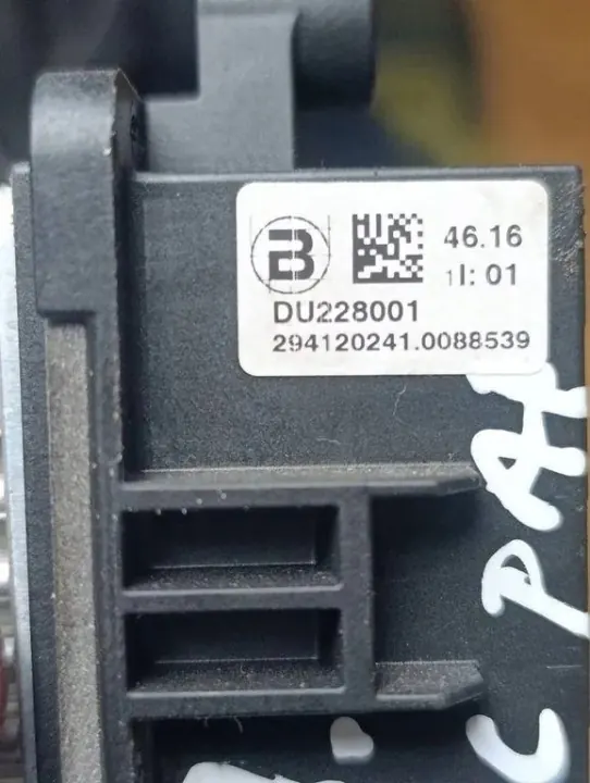Relais de ventilateur chauffage OEM DU228001 Chrysler Pacifica image 4