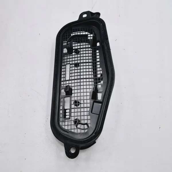 Tapa filtro cabina Peugeot 208 OEM 9826833180 image 2