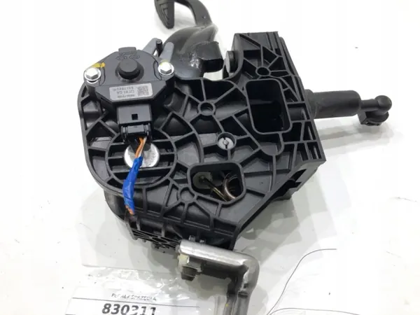 Kytkinpedaalit OEM 32802-J7KE0KB Kia Ceedille image 3