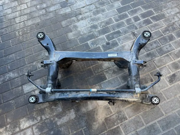 Vigas traseras OEM 00505518030 para Alfa Romeo Stelvio 2019 image 2