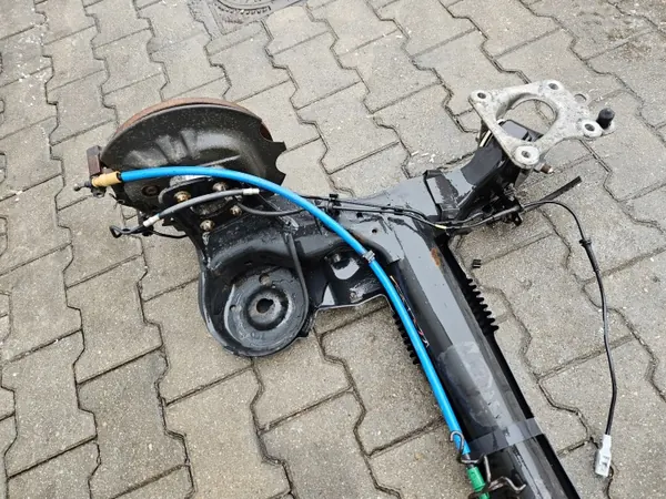 Eje trasero CITROEN DS5 OEM - Usado image 4