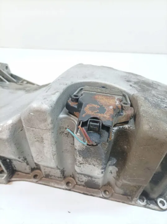 Cárter de óleo usado OEM 06B103603AH para Audi A4 B6 2.0 FSI image 3