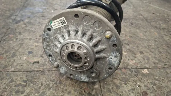 Amortiguador Delantero BMW F31 LCI OEM 6874520 Derecho image 4