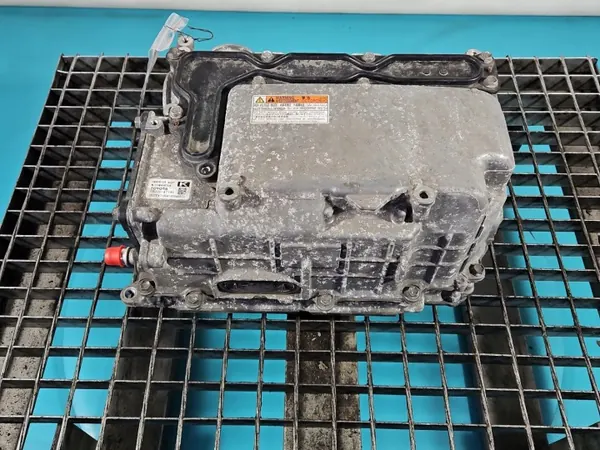 Toyota Auris II Invertteri OEM G9200-47190 image 2