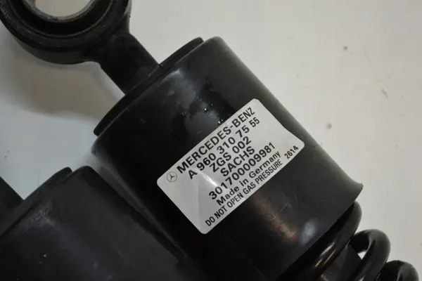 Kabinenstoßdämpfer OEM A9603107555 für Mercedes Actros image 4