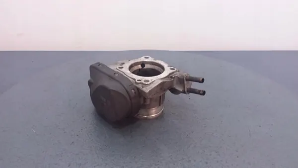 AUDI A4 B5 LIFT 1.6B Corpo de borboleta 06B133062F image 3