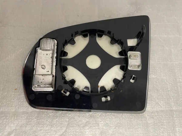 BYD ATTO 3 Insert Verre Rétroviseur Droit OEM SA2FC-8202124 image 5