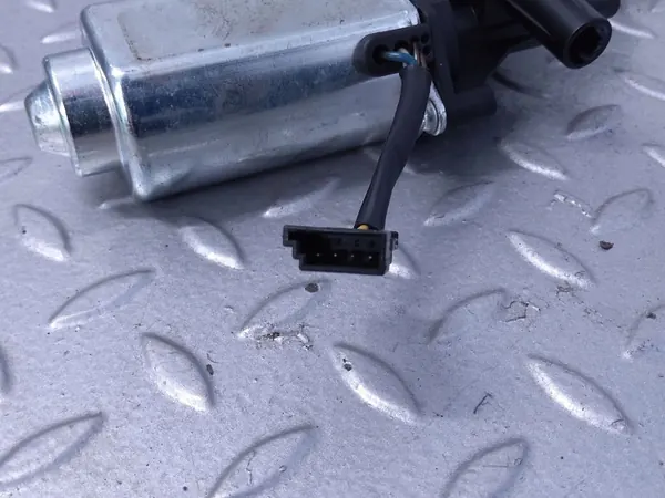 Motor ajuste asiento BMW 7065193 - Pieza usada image 5