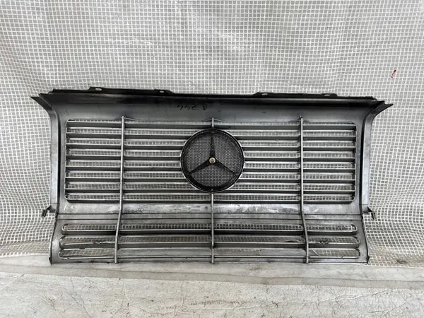 MERCEDES GKLASA W463 GRILL image 3