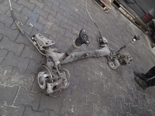 OPEL CORSA F 2020 1.5 BLUE-HDI Trave di Sospensione Posteriore Completa OEM image 3