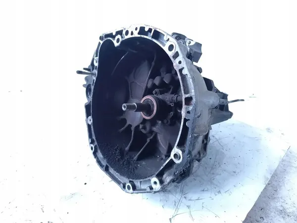 Renault Grand Scenic Manuaalivaihteisto 6-vaihdetta Diesel 1.9 dCi image 10