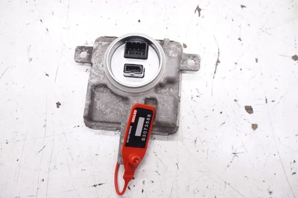 Balastro Xenón Esquerdo OEM 7226115099 - Volvo OE Usado image 3