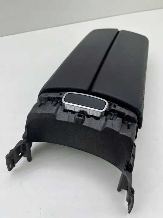 Mercedes GLB W247 middenconsole armsteun OEM image 2
