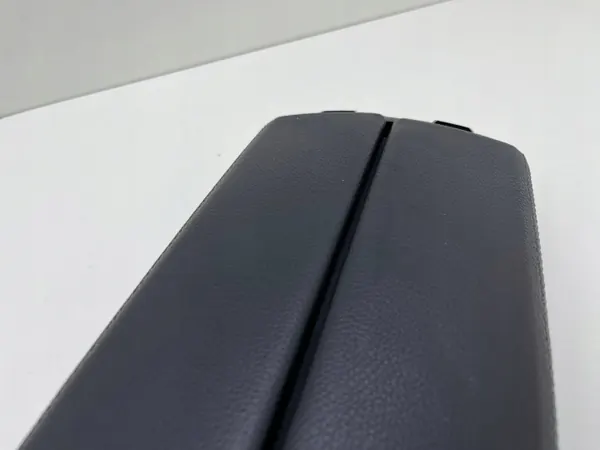Mercedes GLB W247 middenconsole armsteun OEM image 4