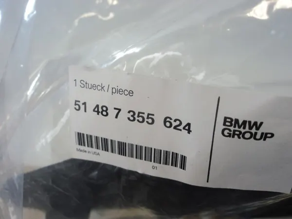 Isolamento Porta Traseira Direita BMW E71 OEM 51487355624 image 3