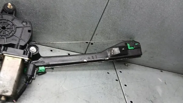 Elevador de vidro dianteiro esquerdo Fiat Punto II 99-03 46536312 image 3