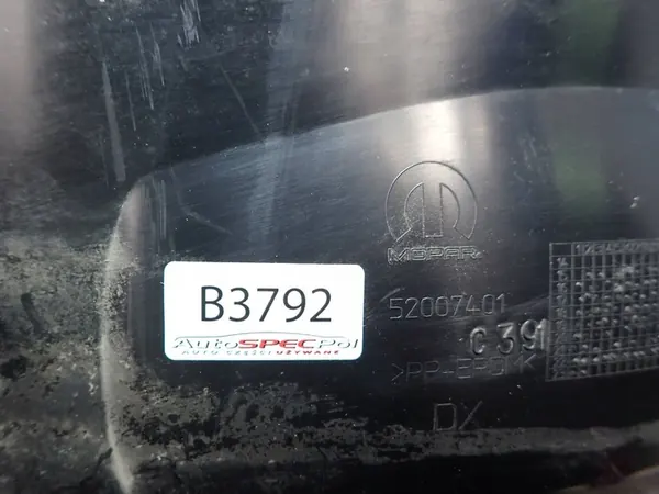 FIAT 500 07- Etu Oikea Lokasuoja 52007401 image 4