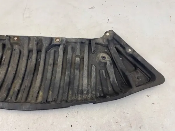 Mercedes-Benz OE A2045240230 Cache-moteur - Occasion image 3
