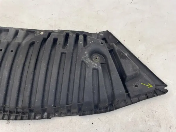 Mercedes-Benz OE A2045240230 Cache-moteur - Occasion image 6