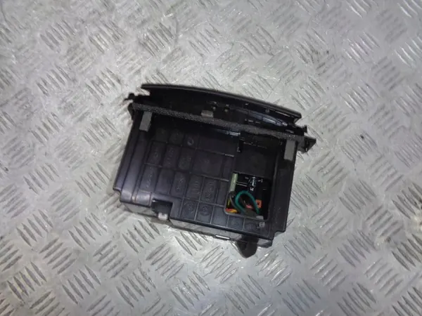 Kia OEM 84550-1H100 Tuhkakuppi Pro Ceed 2006- image 5