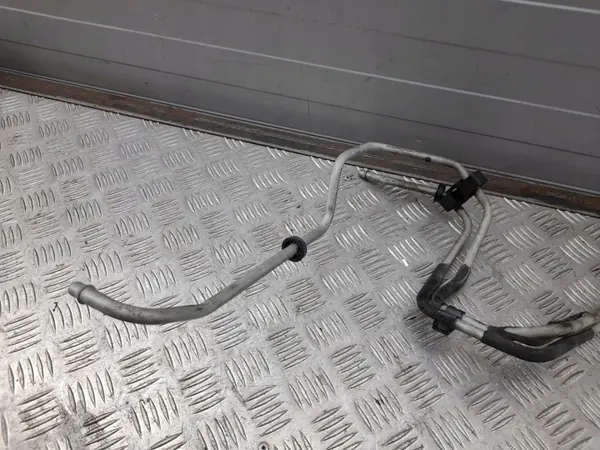 Conduit refroidisseur huile avant Cadillac CTS OEM ATV48896 image 5
