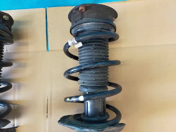 VW TIGUAN ALLSPACE 1.5 TSI Ammortizzatore Molla Anteriore 5QF413031AT image 4