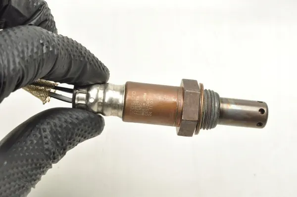 Sensor Lambda Volvo XC40 OEM 32253896 - Usado image 3