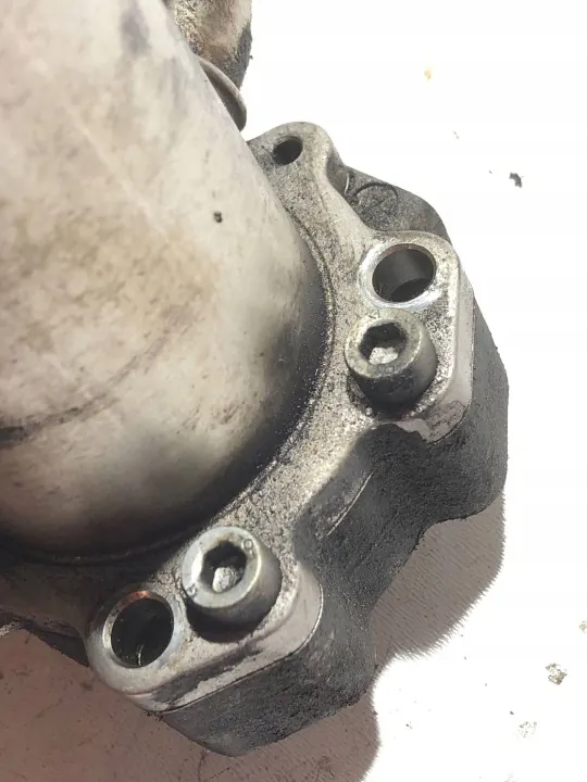 Arrefecedor EGR Volvo V70 usado OEM 500863030 image 8