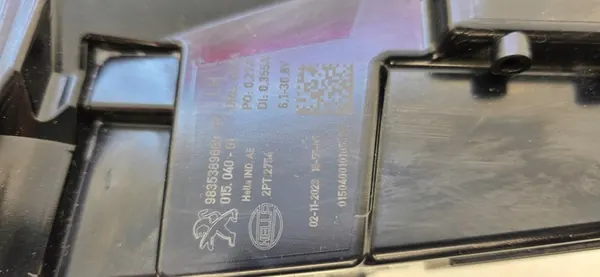 PEUGEOT 308 III LED DRL Linker Lamp 9835389680 image 3