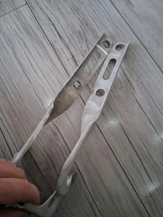 OEM 9816484780 Vita Motorhuvehängsel Citroen Berlingo IV image 3