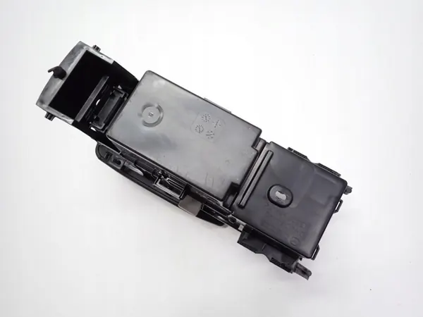 Apoio de braço console túnel DH4C-64441 para Mazda CX-3 image 6