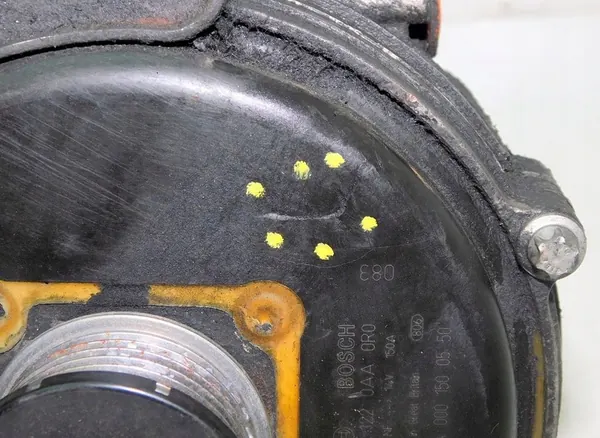 Mercedes-Benz E AMG W210 1999 Alternator A6111550007 image 5