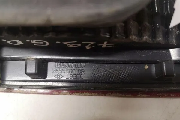 Lámpara de maletero derecha RENAULT GRAND SCÉNIC III 265550018R image 2