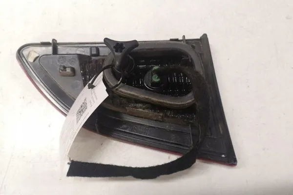 Lámpara de maletero derecha RENAULT GRAND SCÉNIC III 265550018R image 4