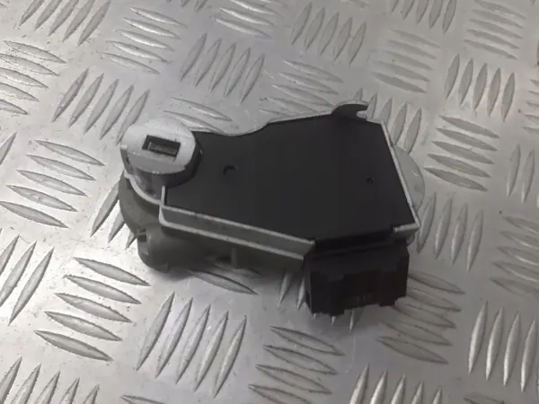 Lenkradschloss OEM 2034521130 für Mercedes C 240 image 3