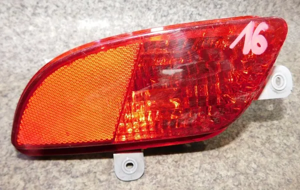 Kia Venga achter mistlamp OEM f5w4y24fy - Gebruikt image 2