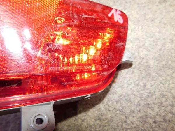 Kia Venga achter mistlamp OEM f5w4y24fy - Gebruikt image 5