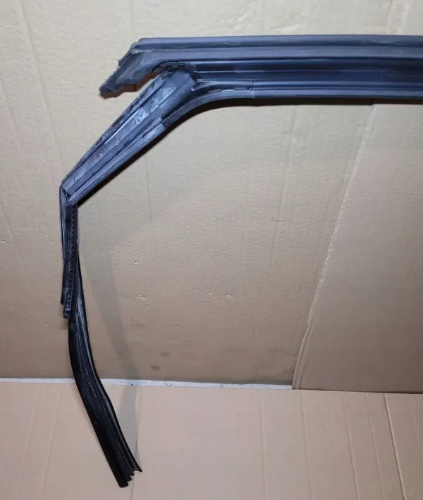 Raamrubber OEM 80F839431 links achter SQ5 Q5 Sportback image 6
