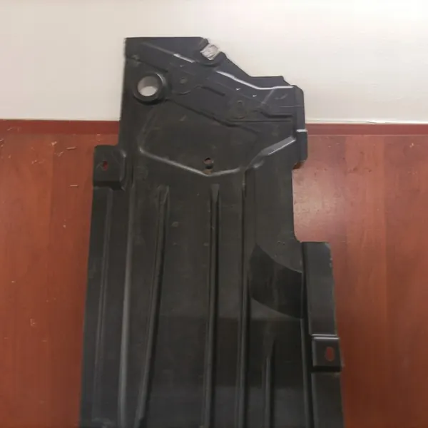 Protector inferior Mercedes Clase C W206 OEM A2066806206 image 9