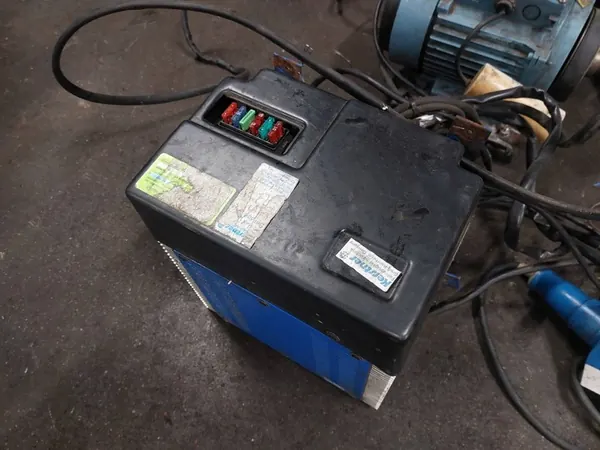 Unité de refroidissement Mercedes Vito W638 MT90L24-4 00726208871 image 2